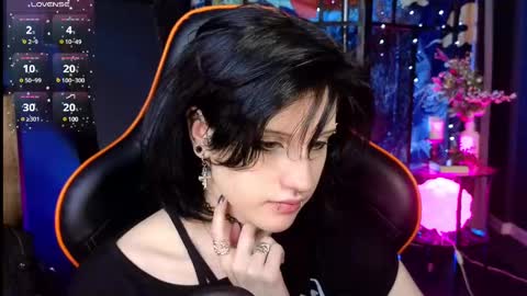 Snapshot of dark_vamp_ chatting on 02-14-25, 04:15 Vamp online show from 02-14-25, 04:15