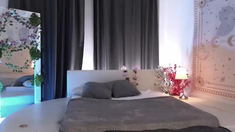 Snapshot of dark_vamp_ chatting on 03-07-25, 10:45 Vamp online show from 03-07-25, 10:45