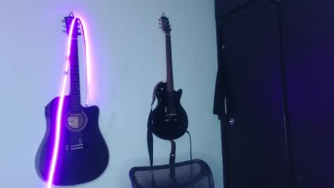 darkclothes online show from 02-01-25, 08:08