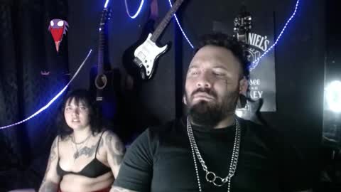 darkclothes online show from 11-04-25, 02:10