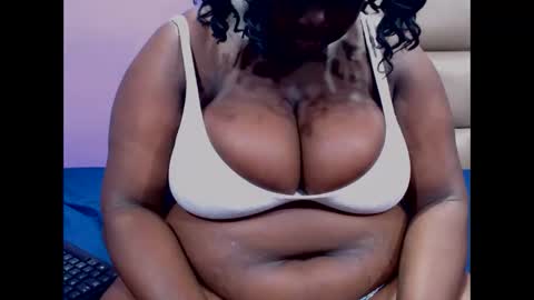 Snapshot of darkgiantmelanin chatting on 02-06-26, 05:49 darkgiantmelanin online show from 02-06-26, 05:49