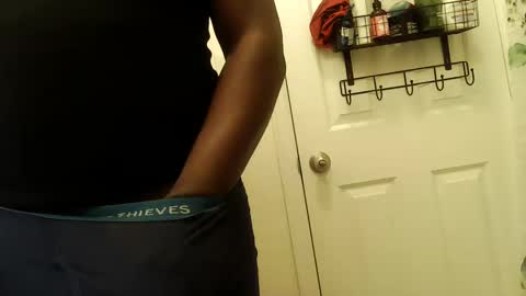 Snapshot of darkmel99 chatting on 10-28-25, 11:58 Darkmel99 online show from 10-28-25, 11:58