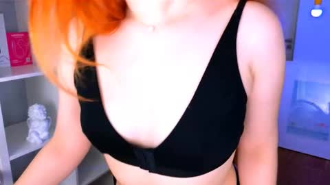 darkmoon____ online show from 12-04-25, 04:16