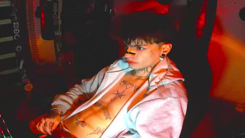   online show from 11-12-25, 06:14