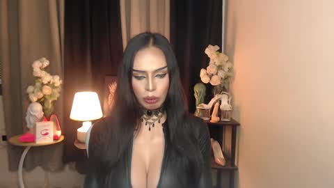 HAPPY BIRTHDAY MISTRESS MADRIANA online show from 01-23-25, 09:39