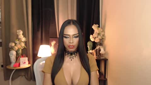 HAPPY BIRTHDAY MISTRESS MADRIANA online show from 02-20-25, 01:51