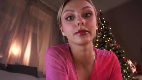 Darline online show from 12-18-24, 09:08