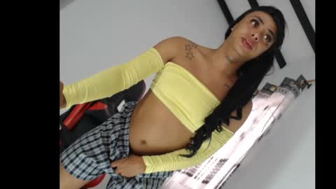 Snapshot of darlingbigcoc_23 chatting on 02-18-26, 02:46 darling online show from 02-18-26, 02:46