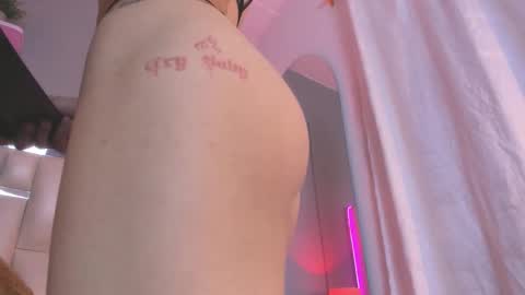 darlyn_tenderhot__ online show from 12-04-25, 10:18