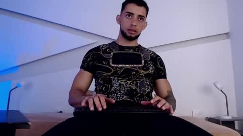 Kael online show from 10-21-25, 02:07