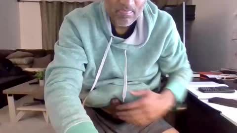 darryl43321 online show from 10-27-25, 04:33