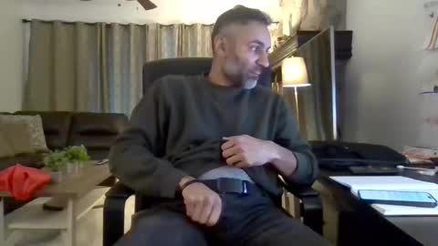 darryl43321 online show from 01-06-26, 07:28