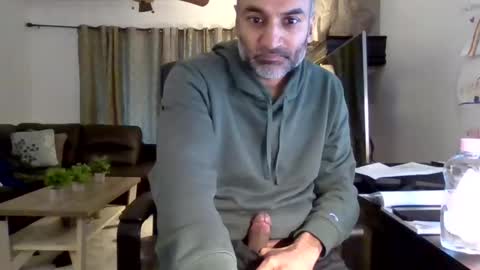 Snapshot of darryl43321 chatting on 03-19-26, 05:17 darryl43321 online show from 03-19-26, 05:17