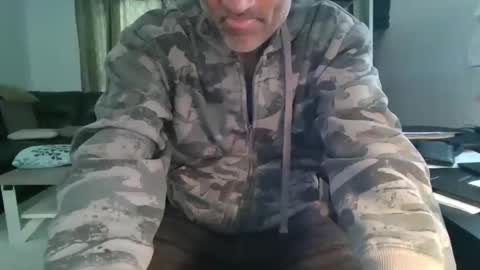 Snapshot of darryl43321 chatting on 04-16-26, 12:22 darryl43321 online show from 04-16-26, 12:22