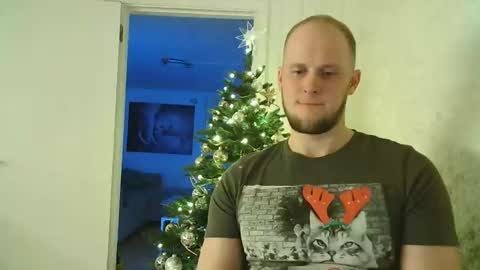 Snapshot of dartanjanas chatting on 12-26-24, 10:20 Dario online show from 12-26-24, 10:20