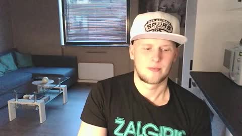 Snapshot of dartanjanas chatting on 09-11-25, 05:46 Dario online show from 09-11-25, 05:46