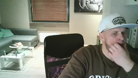 Snapshot of dartanjanas chatting on 11-07-25, 11:05 Dario online show from 11-07-25, 11:05