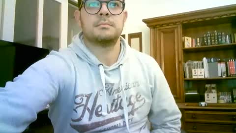 Snapshot of dartvader95 chatting on 02-02-25, 02:45 dartvader95 online show from 02-02-25, 02:45