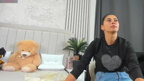 Darya online show from 11-17-25, 04:18