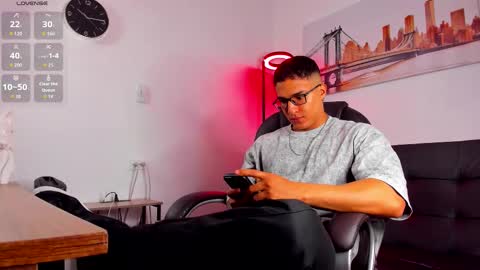 Snapshot of dash_bukoski chatting on 01-18-26, 02:54 Dash online show from 01-18-26, 02:54