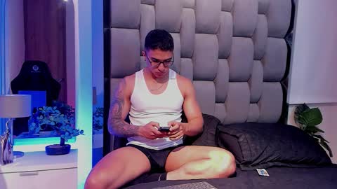 Snapshot of dash_bukoski chatting on 02-03-26, 11:15 Dash online show from 02-03-26, 11:15