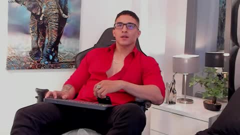 Snapshot of dash_bukoski chatting on 02-14-26, 02:47 Dash online show from 02-14-26, 02:47