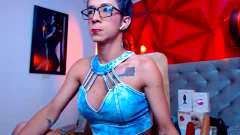 Dasly online show from 09-20-25, 03:07