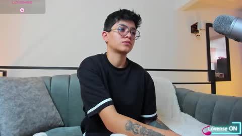 Dass Roman online show from 10-16-25, 05:14