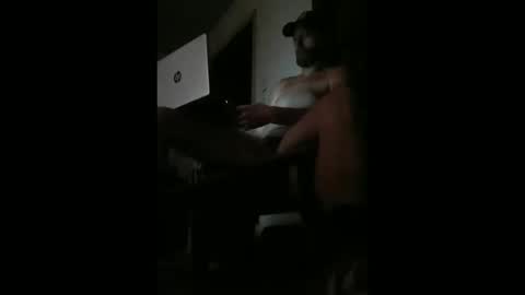 dat_guy8806 online show from 01-09-26, 11:35