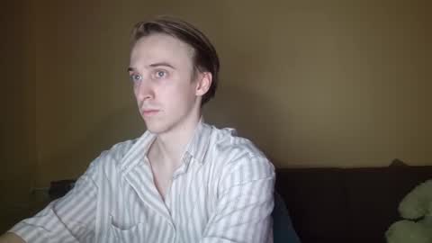 datalian online show from 10-18-25, 02:51