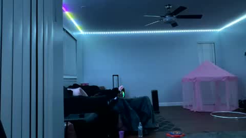 Snapshot of datb0igud chatting on 03-03-25, 06:26 LushLavish online show from 03-03-25, 06:26