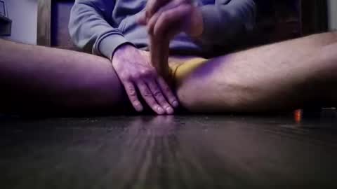 Snapshot of dav21id chatting on 03-07-25, 11:27 Smelly foot lover online show from 03-07-25, 11:27