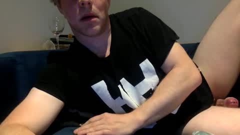 Snapshot of daveb709709709 chatting on 11-11-25, 03:06 daveb709709709 online show from 11-11-25, 03:06