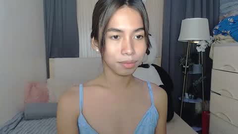 Snapshot of daveboyyy chatting on 11-19-25, 12:38 Scarlet thesexiest online show from 11-19-25, 12:38