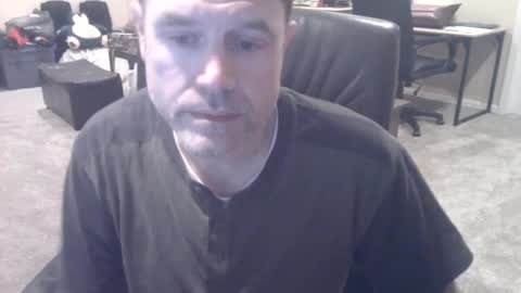 Snapshot of daved14u chatting on 10-14-25, 05:30 daved14u online show from 10-14-25, 05:30