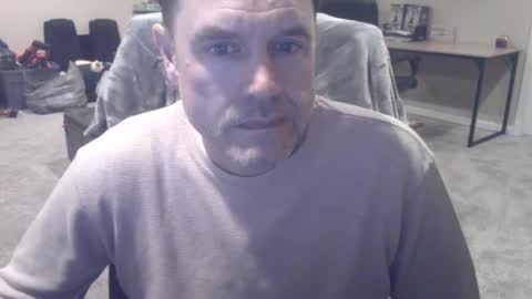 Snapshot of daved14u chatting on 02-19-26, 07:15 daved14u online show from 02-19-26, 07:15