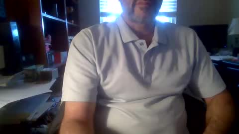 Snapshot of davethebooky chatting on 12-21-24, 07:06 Dave online show from 12-21-24, 07:06