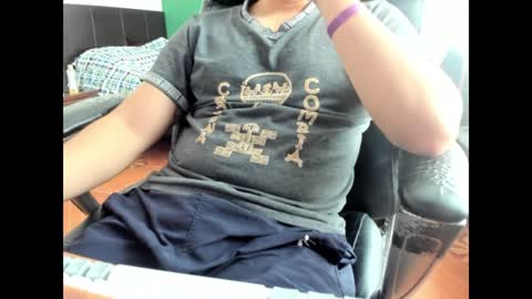 Snapshot of david_2789 chatting on 12-28-24, 07:33 David online show from 12-28-24, 07:33