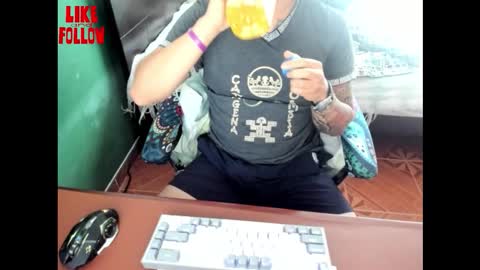 Snapshot of david_2789 chatting on 11-16-25, 08:25 David online show from 11-16-25, 08:25