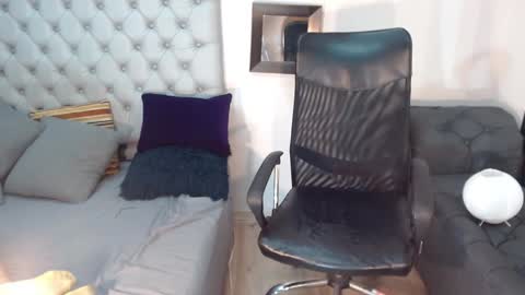 Snapshot of david_bandercock chatting on 12-20-24, 04:46 david_bandercock online show from 12-20-24, 04:46