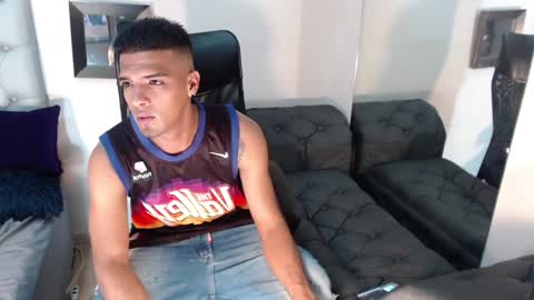 Snapshot of david_bandercock chatting on 12-22-24, 03:55 david_bandercock online show from 12-22-24, 03:55