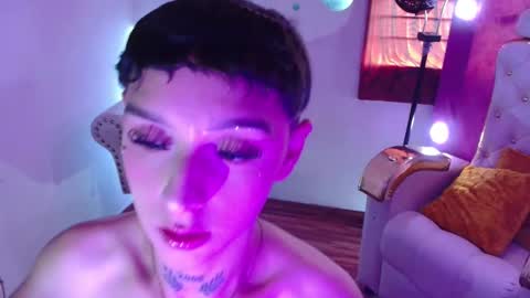 Snapshot of david_fox01 chatting on 11-27-25, 07:38 David Fox online show from 11-27-25, 07:38