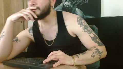 Twitter davidsanctum online show from 10-20-25, 10:54