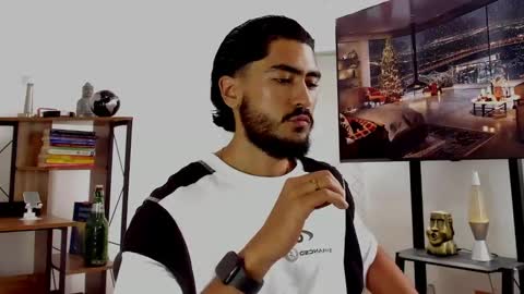 Hey im David that loves to explore and speak their fantasies. Very open talktative and nice. Feel free to chat with me online show from 12-01-24, 04:29