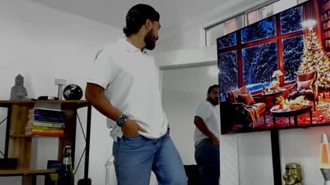 Hey im David that loves to explore and speak their fantasies. Very open talktative and nice. Feel free to chat with me online show from 12-07-24, 11:29