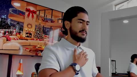 Hey im David that loves to explore and speak their fantasies. Very open talktative and nice. Feel free to chat with me online show from 12-21-24, 01:42