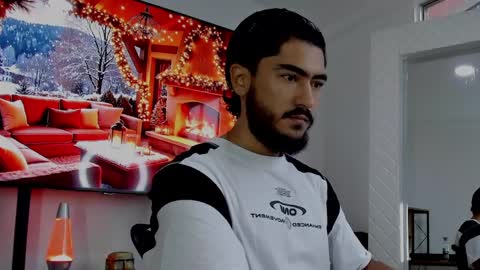 Hey im David that loves to explore and speak their fantasies. Very open talktative and nice. Feel free to chat with me online show from 12-22-24, 11:44