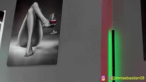 David Jons online show from 12-15-25, 01:04