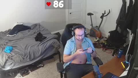 Snapshot of david_novabear chatting on 12-06-24, 12:45 David online show from 12-06-24, 12:45