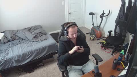 Snapshot of david_novabear chatting on 12-07-24, 02:46 David online show from 12-07-24, 02:46